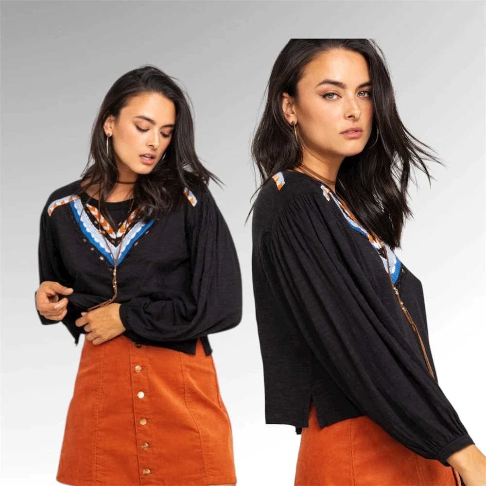 Free People Black Embroidered V Neck Long Sleeve Boho Cropped Top Shirt Size S